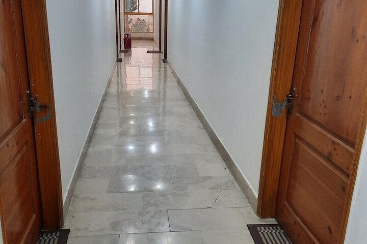 HOTEL ROYAL SAMAH