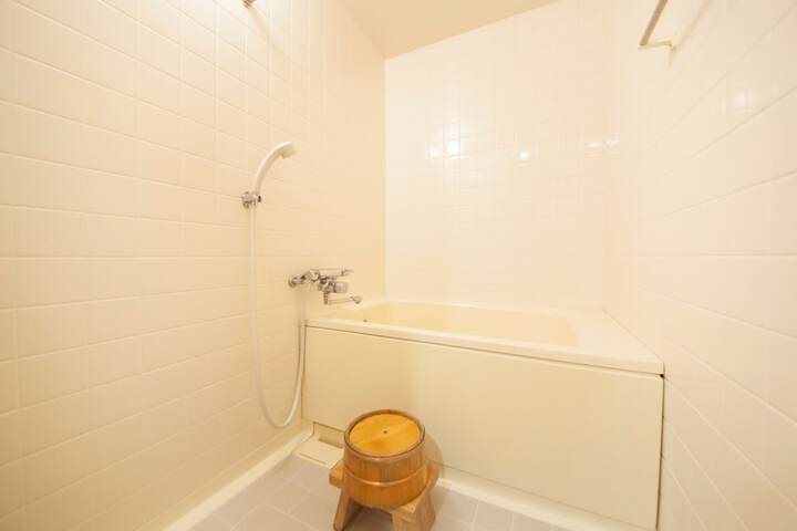 Room 15 of 26