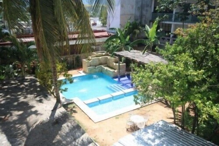 Hotel with Pool