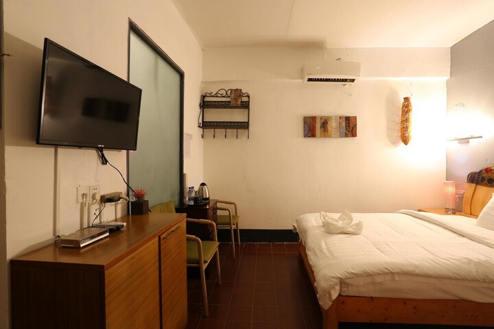 Room 7 of 26