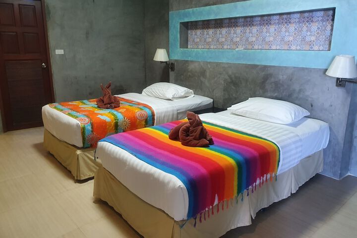 Room 3 of 60