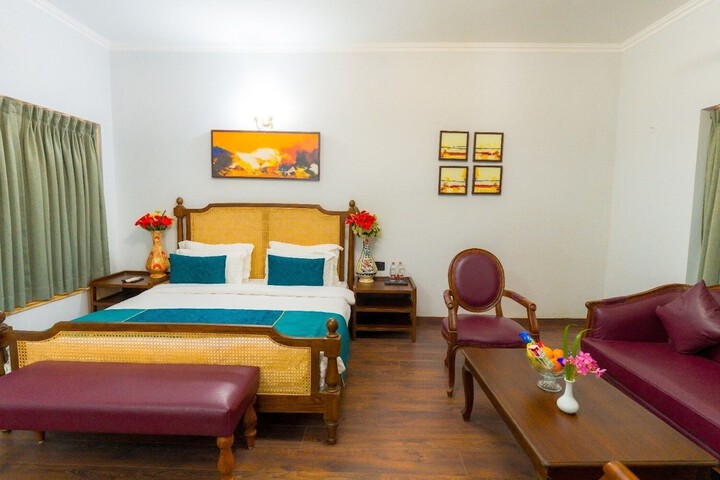 Room 9 of 28