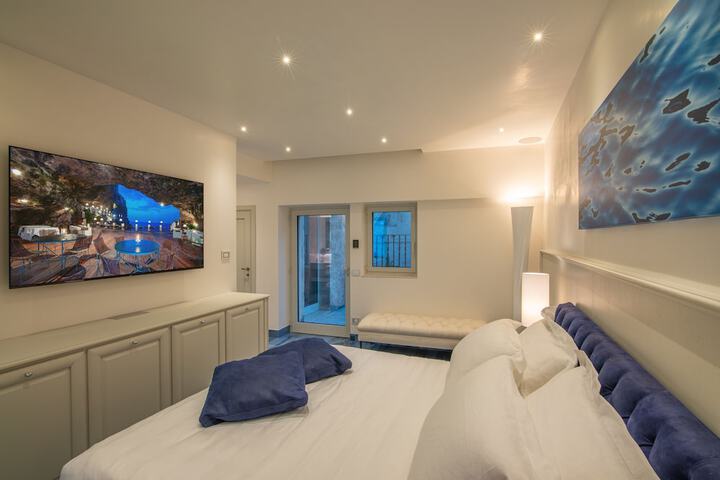 Room 17 of 73