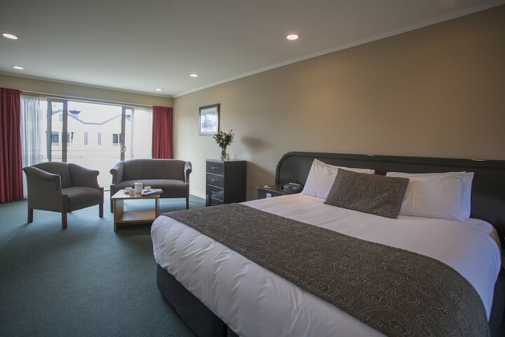 Room 25 of 53