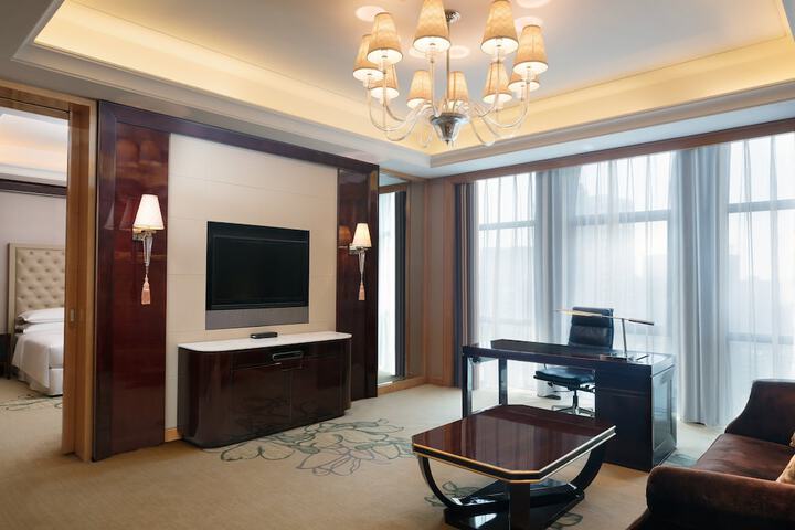 Room 16 of 56