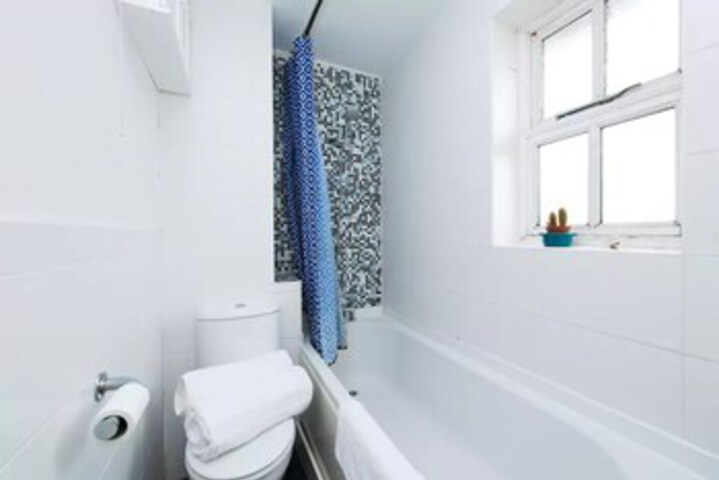 Room 17 of 20