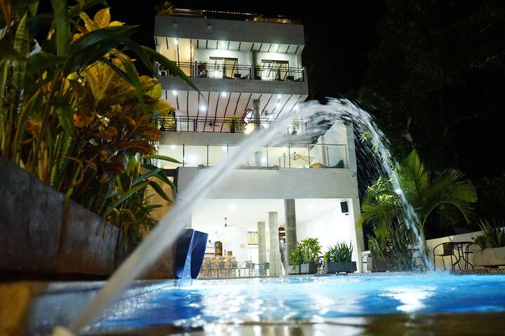 Pool 23 of 37