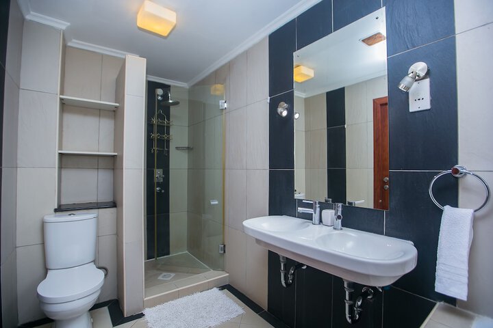 Room 16 of 26