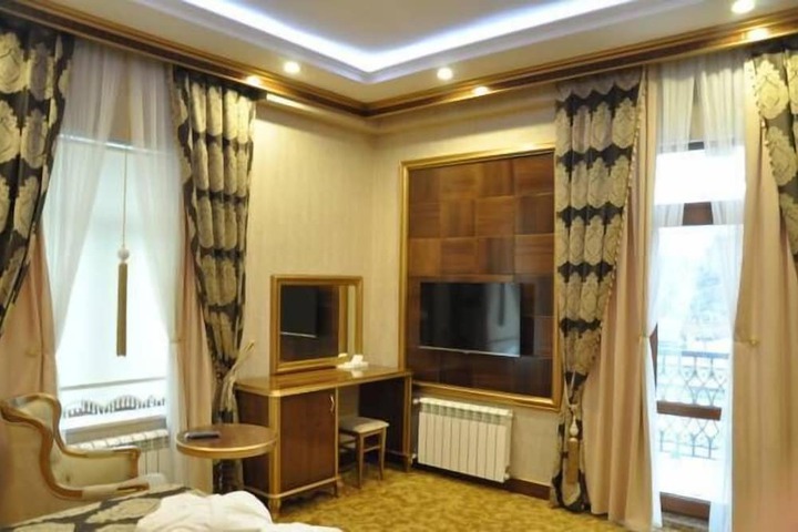 Room 14 of 26