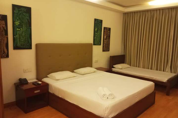 Room 4 of 46