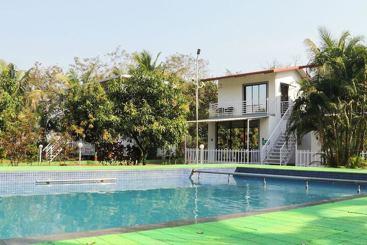 Pool 45 of 105