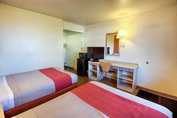 Room 23 of 52