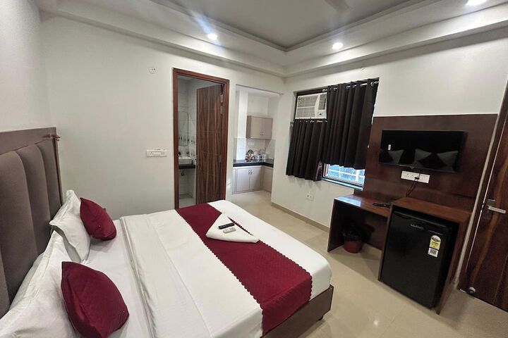Room 4 of 26