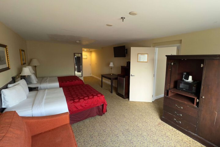 1 King Bed (10 of 20)