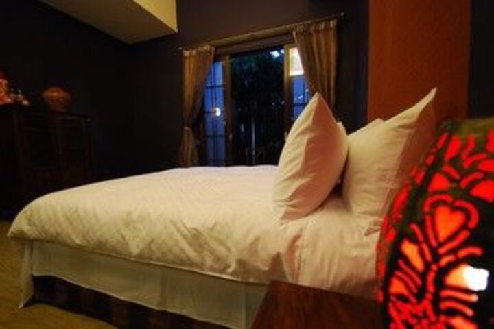 Room 19 of 35