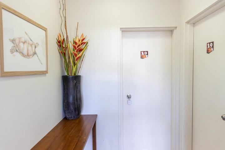 Room 11 of 142