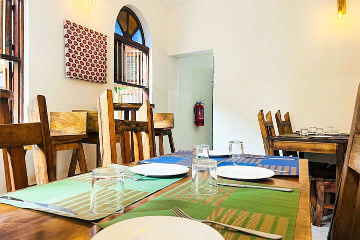 Dining 74 of 91