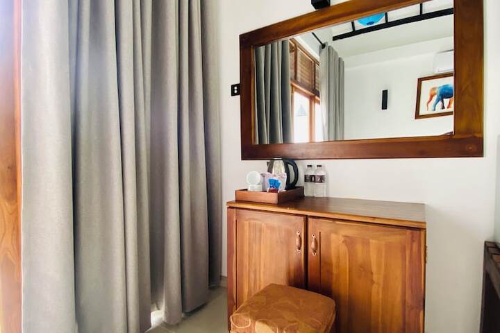 Room 17 of 60