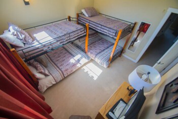 Room 35 of 40