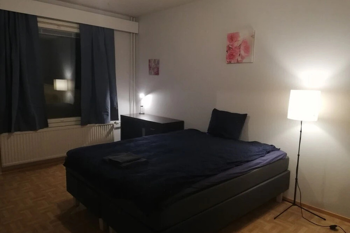 Room 5 of 18