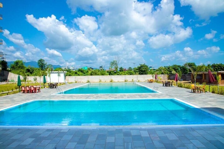 Pool 16 of 32
