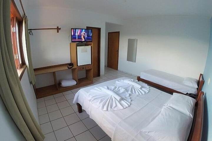 Room 6 of 17