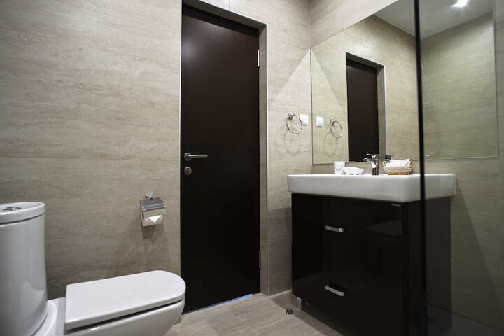 Room 25 of 49