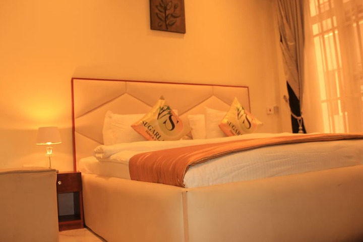 Room 4 of 22