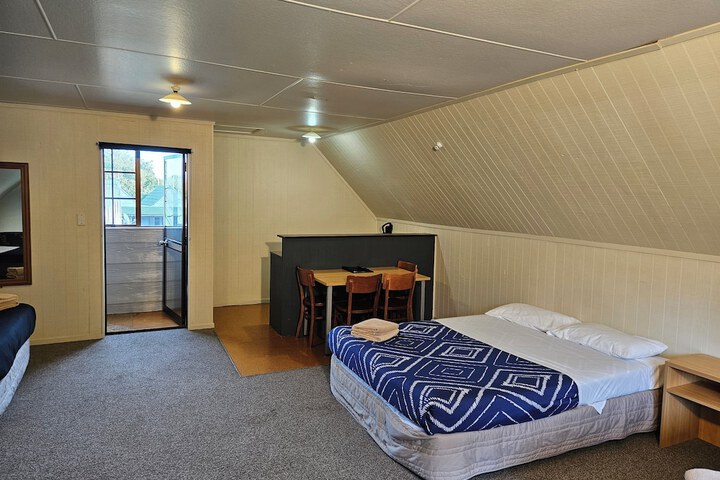 Room 48 of 63