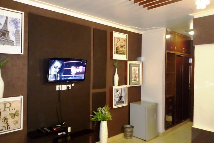 Room 20 of 48