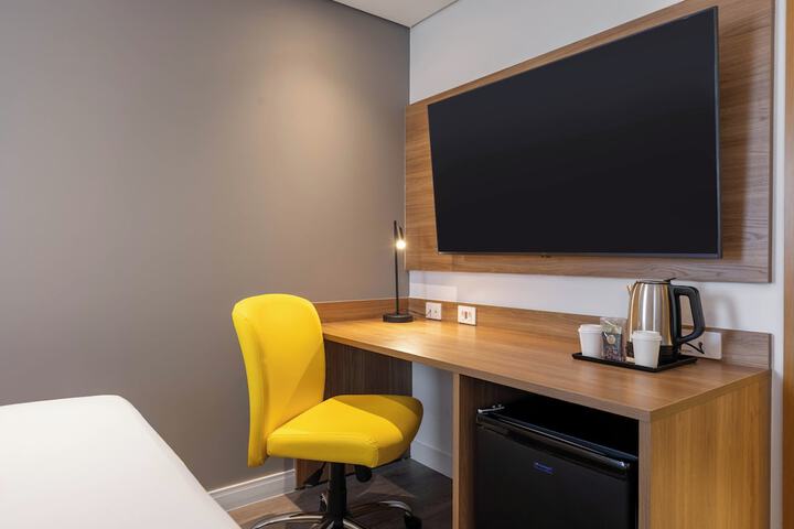 Room 35 of 139