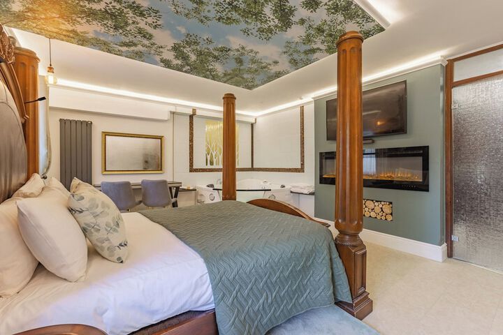 Room 70 of 175