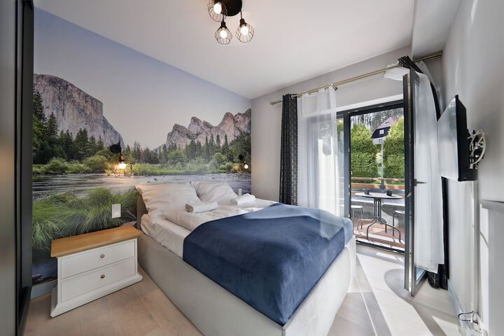 Room 1 of 19