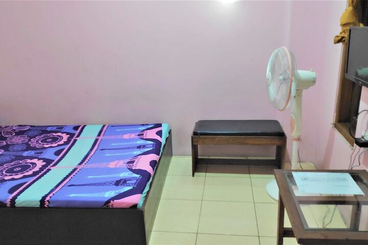 Room 5 of 46