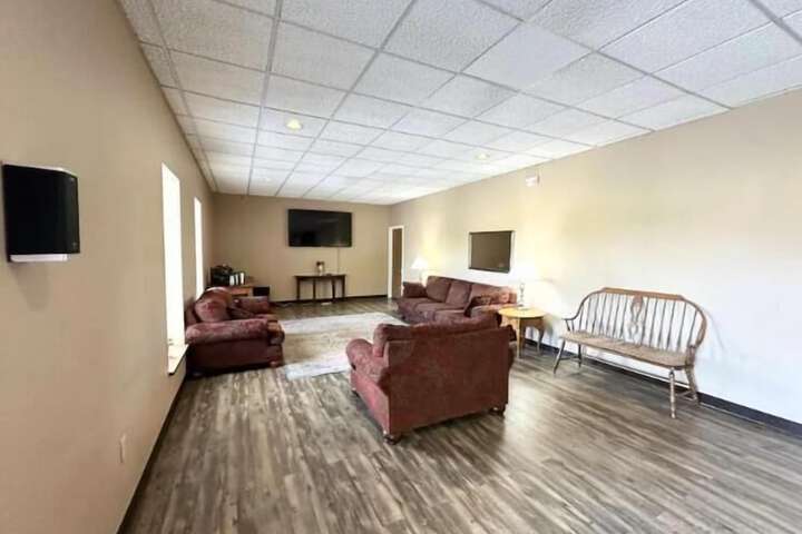 Room 8 of 26