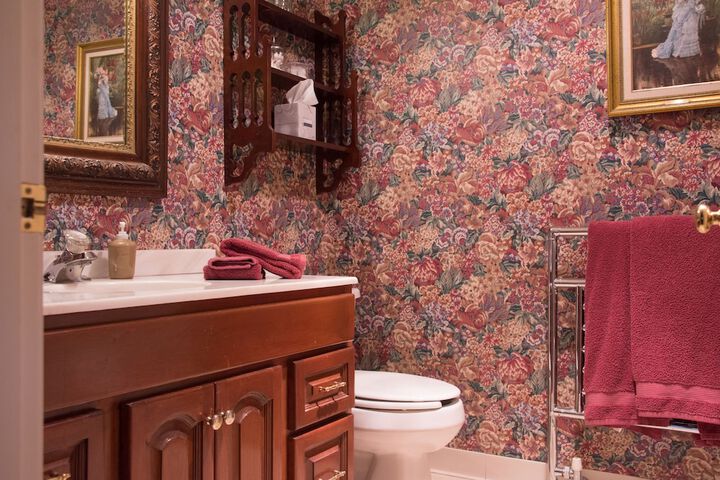 Clean Restrooms