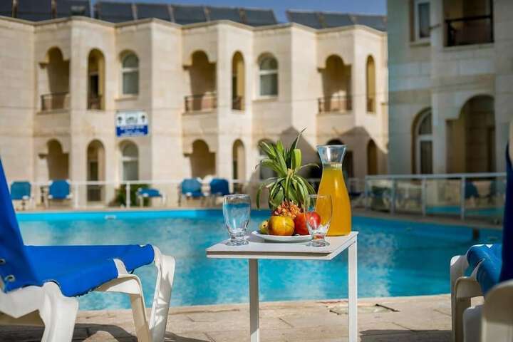 Hotel with Pool