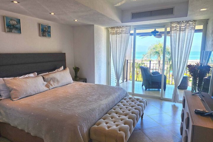 Room 4 of 28