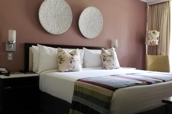 Room 6 of 30