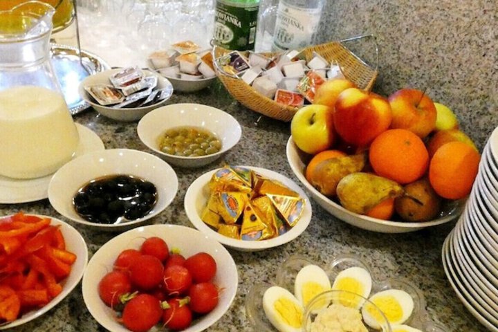 Dining 59 of 65