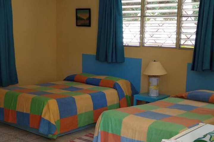Room 2 of 27