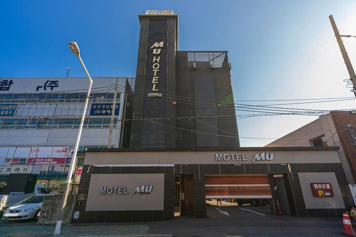 Hotel 33 of 34