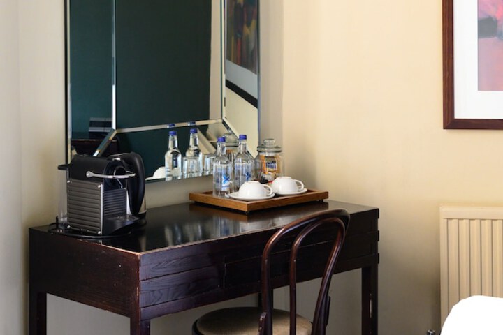 Room 25 of 111