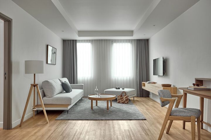 Room 26 of 98