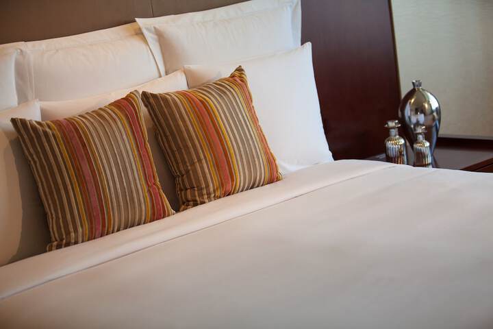 Room 10 of 78