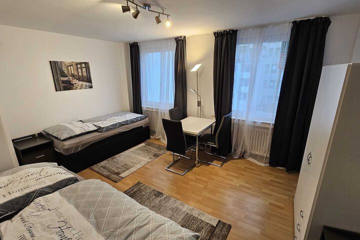 Room 7 of 95