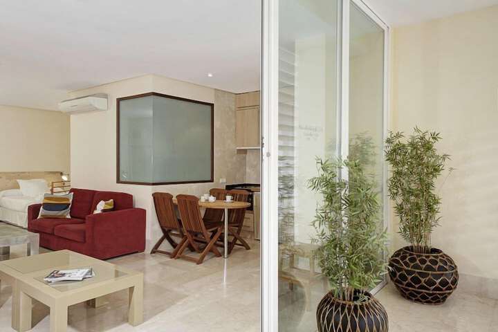 Room 46 of 110
