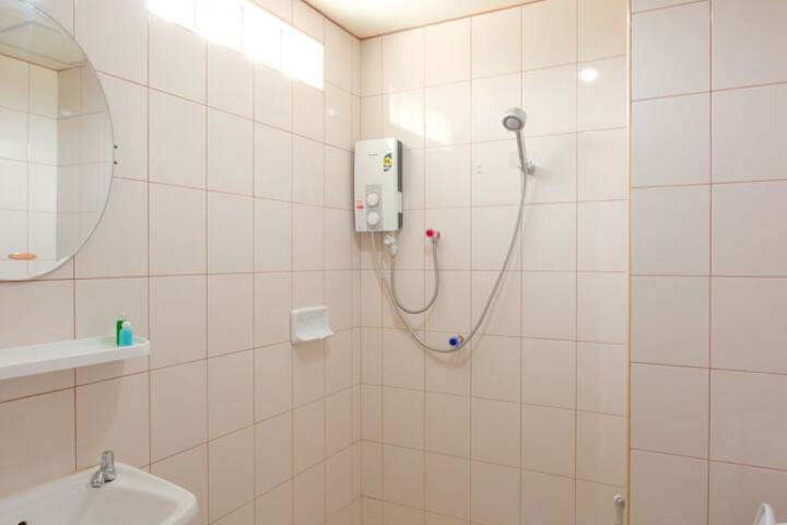 Room 16 of 20