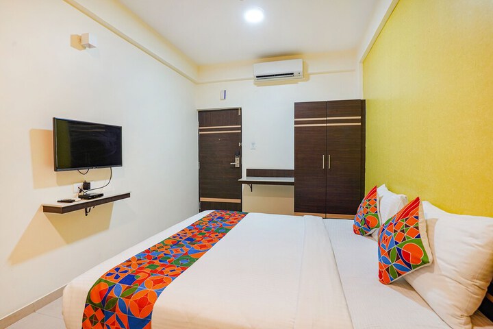 Room 17 of 31