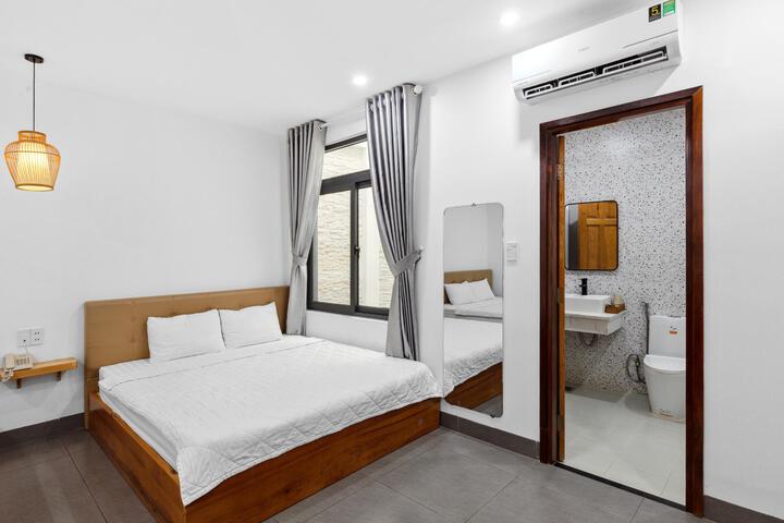 Room 1 of 31